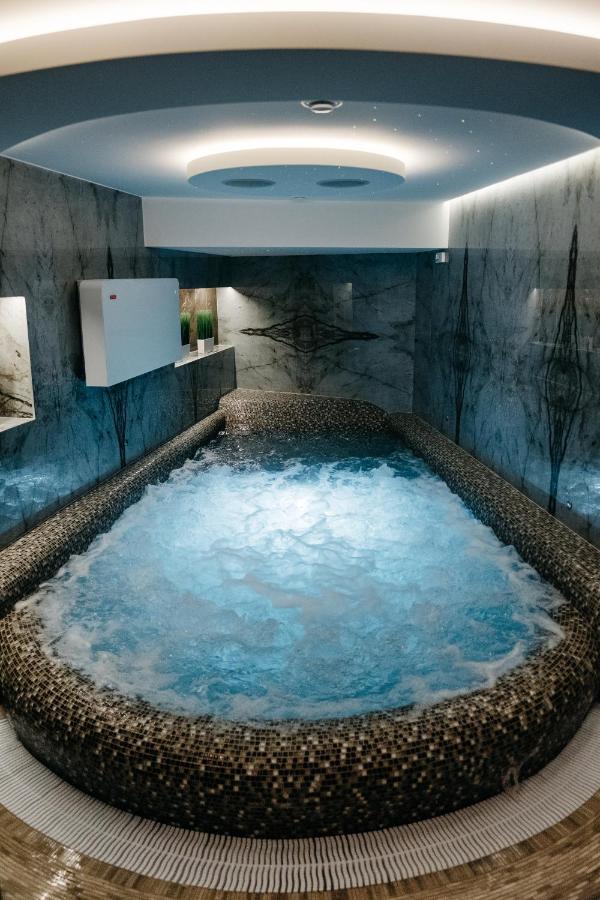 Bohema Hotel Telšiai Eksteriør billede